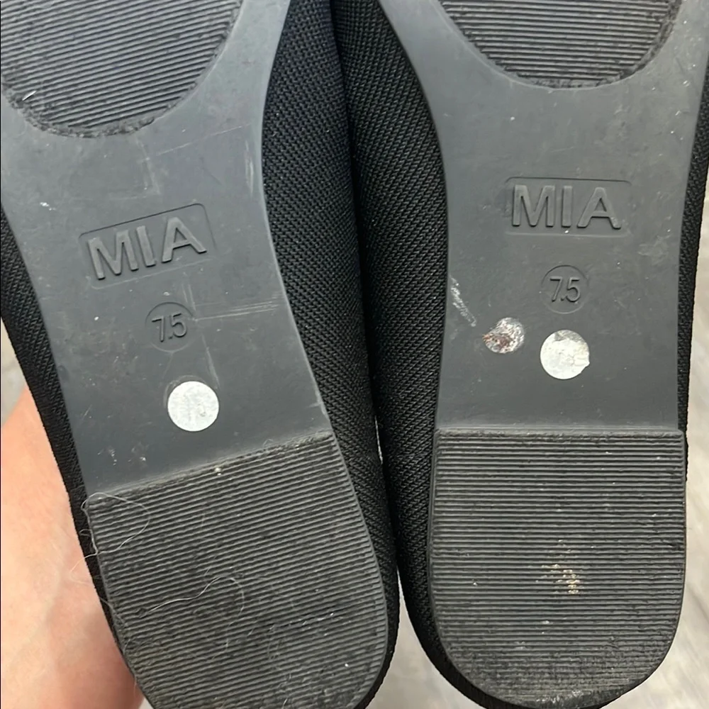 MIA Women's Jinnie size 7.5 Black Ballet Flats